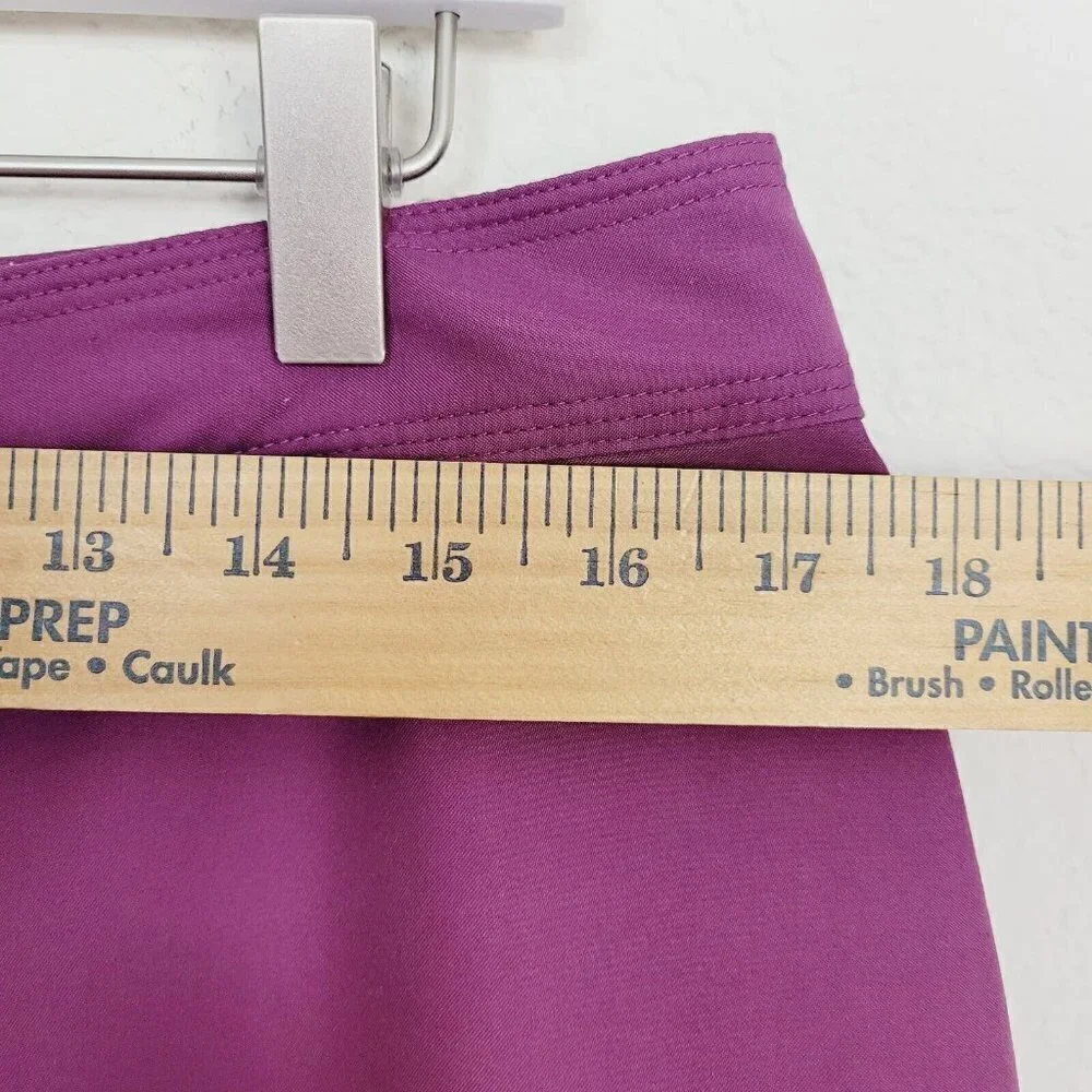 L.L. Bean Sz 16 Capri Pants Berry Purple Outdoors Hiking Camping Breathable EUC